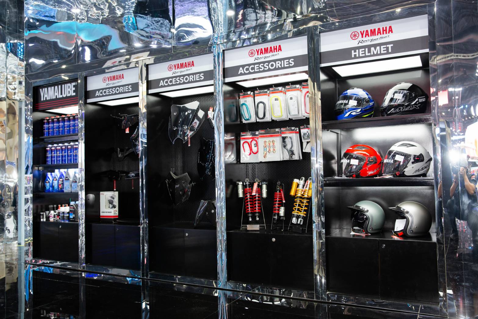YAMAHA APPAREL & ACCESSORIESในบูธยามาฮ่า Yamaha MotorShow 2025