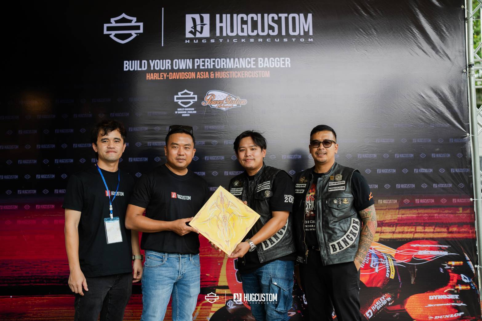 Harley-Davidson Asia & HUGSTICKERCUSTOM