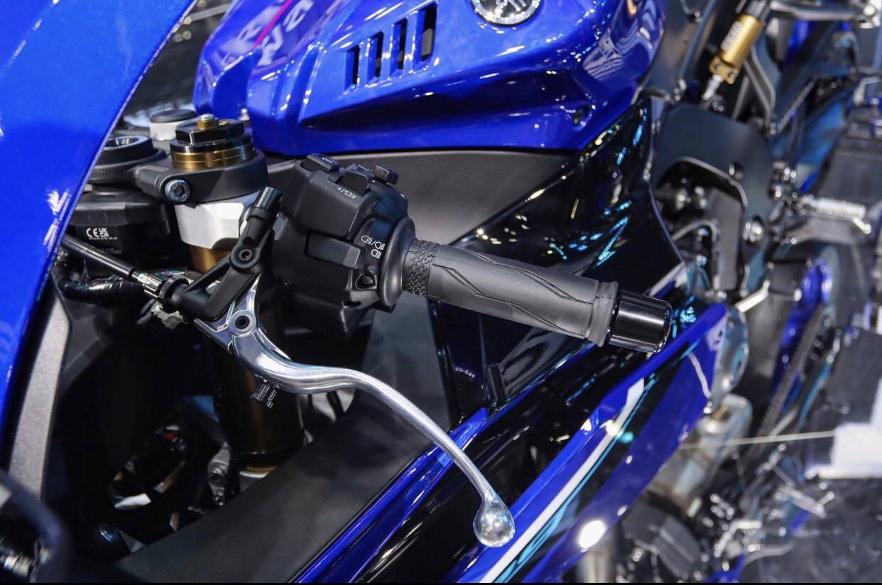 Yamaha YZF-R9 สุดยอดซูเปอร์สปอร์ตตระกูล R-Series