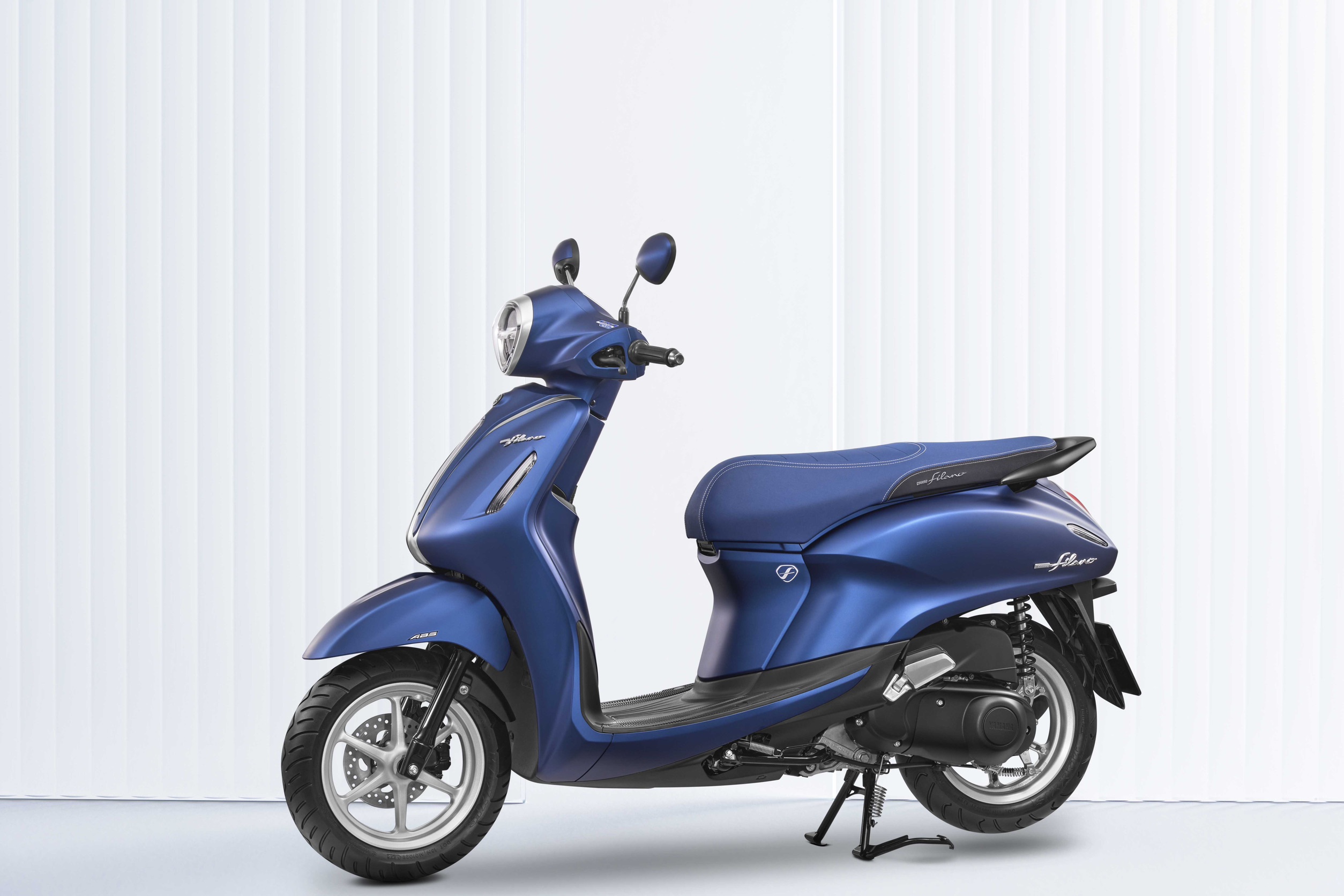 ยามาฮ่าเติมเฉดใหม่แห่งความคลาสให้ YAMAHA GRAND FILANO HYBRID