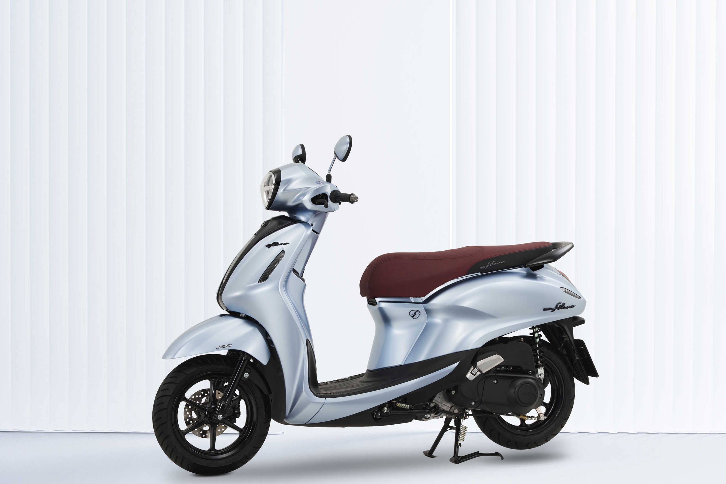 ยามาฮ่าเติมเฉดใหม่แห่งความคลาสให้ YAMAHA GRAND FILANO HYBRID