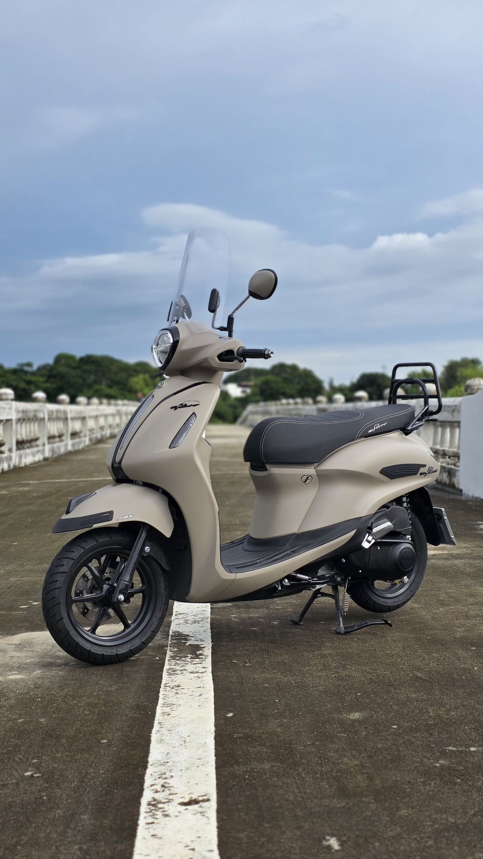 YAMAHA GRAND FILANO HYBRID SPECIAL EDITION OUTDOOR FASHION
