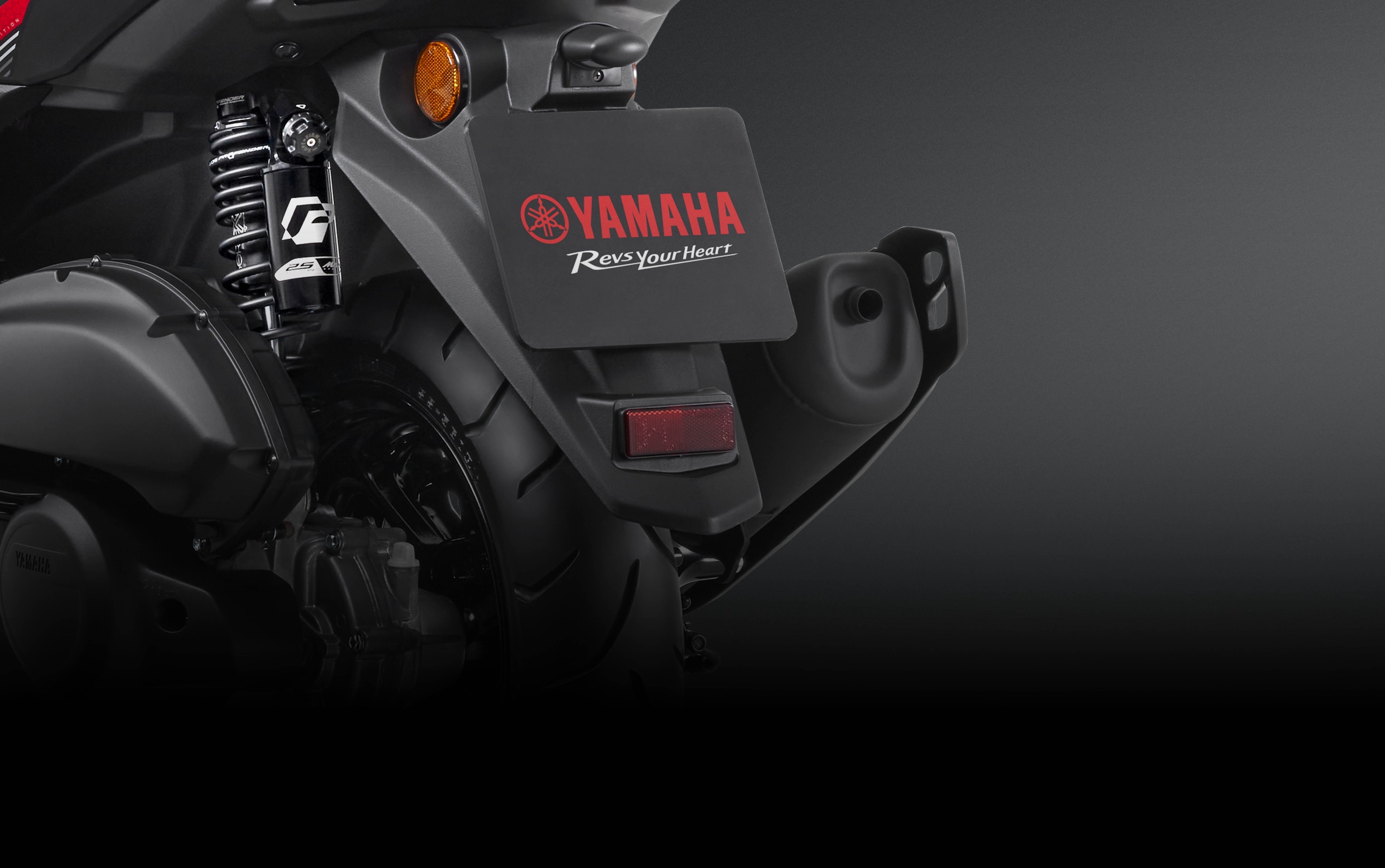 ไทยยามาฮ่า เปิดตัว XMAX & NMAX รุ่นพิเศษ “25th Anniversary MAX Series”