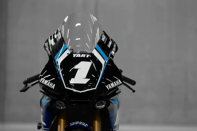 YAMALUBE สุดยอดน้ำมันเครื่องสนับสนุนแฟคทอรี่ทีมลงแข่งในภายใต้สังกัด YAMALUBE YART YAMAHA EWC Official Team ลุยศีกเวิลด์เอ็นดูรานซ์